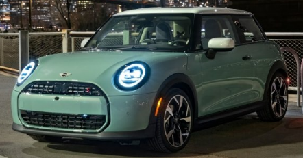 新款 MINI Cooper 在美国上市