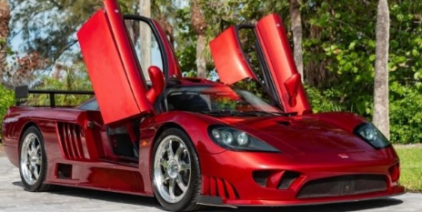 独特的 1,000 马力 Saleen S7 双涡轮超级跑车被发现几乎没有里程